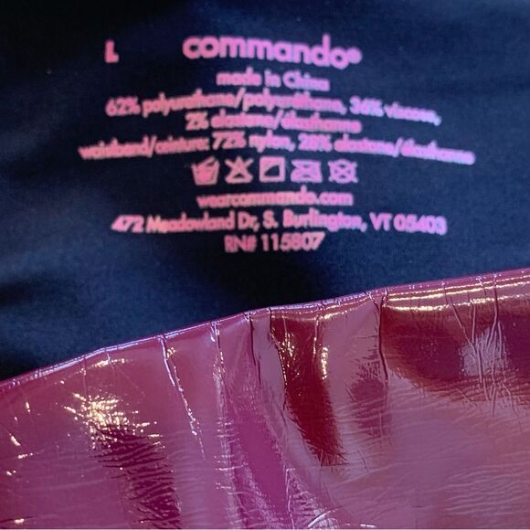 Commando Faux Patent Leather Leggings in Color Burgundy Size Large - Picture 9 of 11